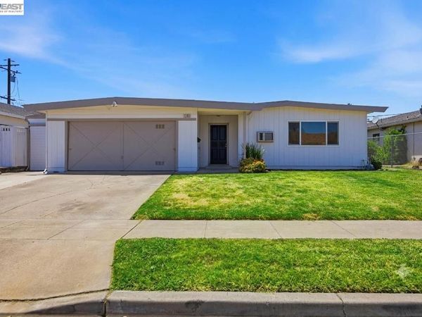 42881 Applewood St, Fremont, CA 94538