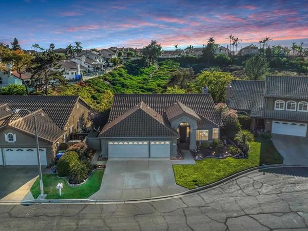 4976 Skyhawk Way, Oceanside, CA 92056