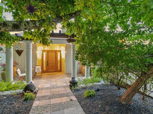 7015 Elverton Dr, Oakland, CA 94611