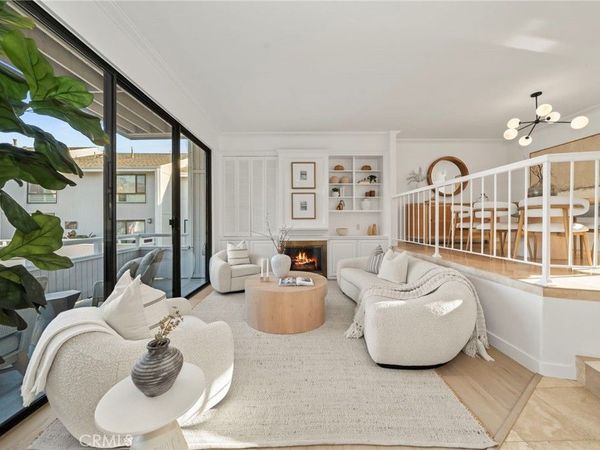 19 Swift Court, Newport Beach, CA 92663