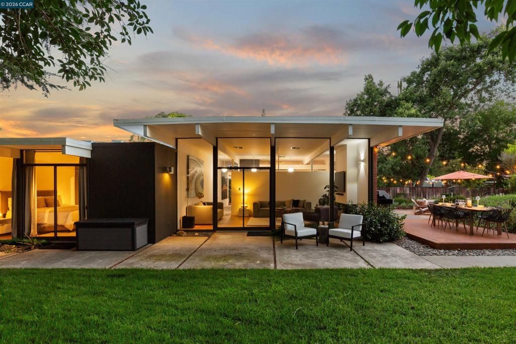 230 Santa Fe Dr, Walnut Creek, CA 94598 Main Photo