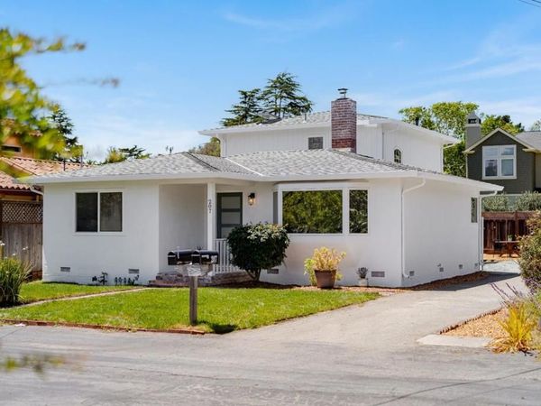 207 Kingsbury Drive, Aptos, CA 95003
