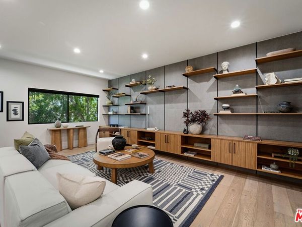 234 S Tower Drive, Unit 4, Beverly Hills, CA 90211