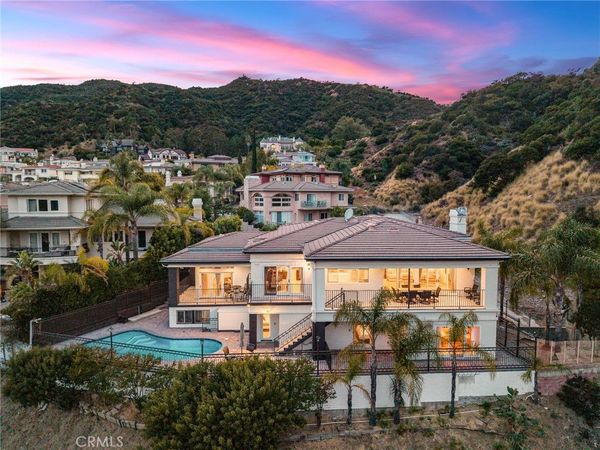 3426 Ayars Canyon Way, Glendale, CA 91208