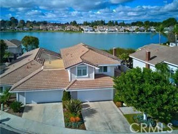 70 Fairlake, Irvine, CA 92614