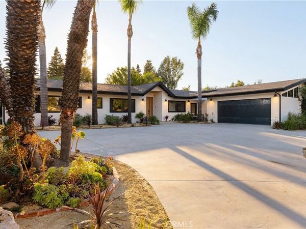 5313 Crebs Avenue, Tarzana, CA 91356