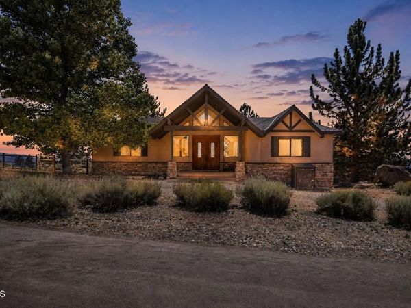 25620 High Rock Court, Tehachapi, CA 93561