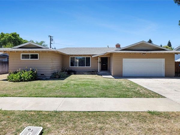 1122 Kensington Drive, Merced, CA 95340