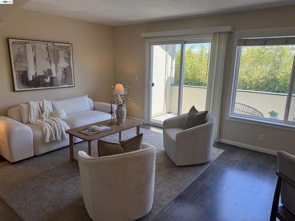 27787 Vasona Ct, Unit 13, Hayward, CA 94544