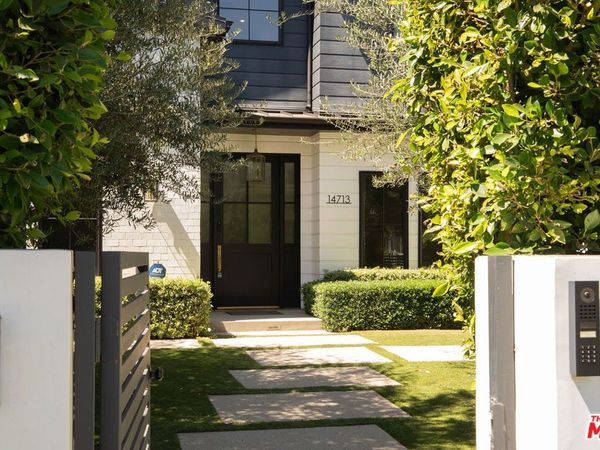 14713 Huston Street, Los Angeles, CA 91403