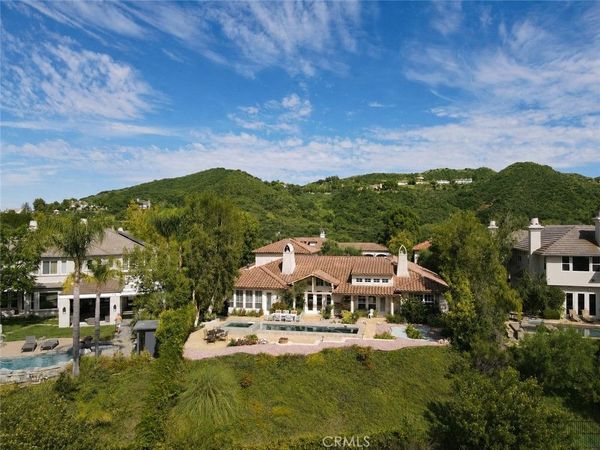 3315 Via Verde Court, Calabasas, CA 91302