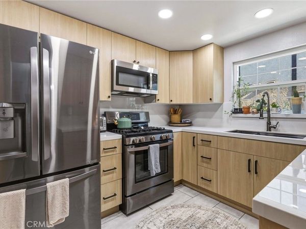 8927 Cedros, Unit 14, Panorama City, CA 91402