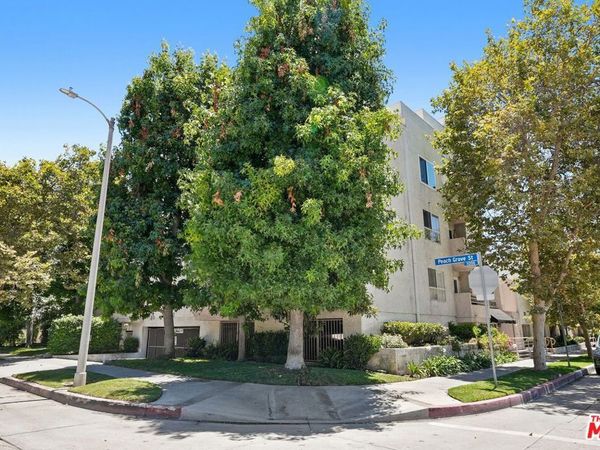 11230 Peach Grove Street, Unit 208, Los Angeles, CA 91601