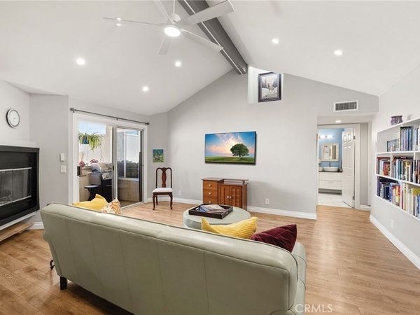 19400 Wyandotte, Unit 19, Reseda, CA 91335