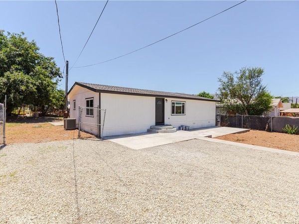 21225 Victorian, Wildomar, CA 92595