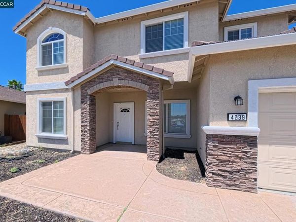 4239 Clay Creek Way, Sacramento, CA 95838