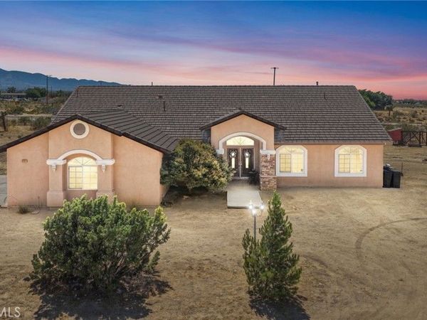 11722 Brookside Court, Phelan, CA 92371