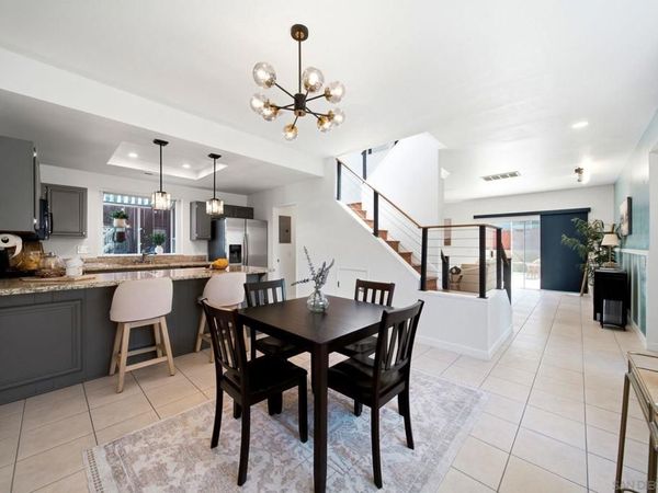 1382 Palomar, Vista, CA 92084