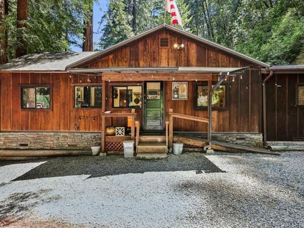 421 Hillside Dr., Boulder Creek, CA 95006