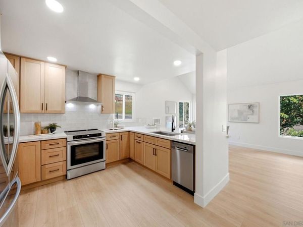930 Via Mil Cumbres, Unit 116, Solana Beach, CA 92075