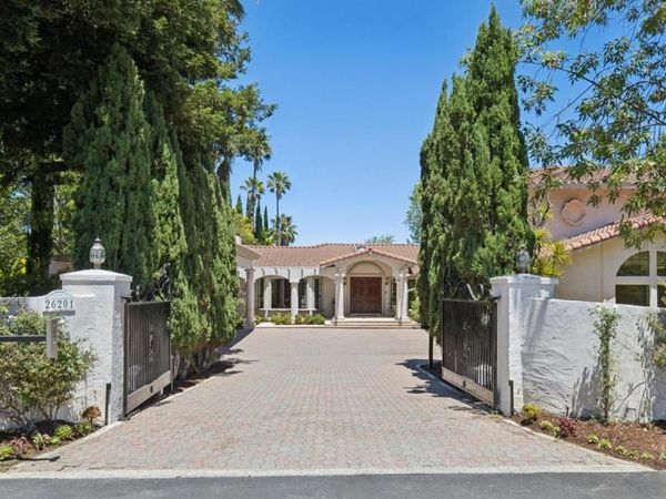 26201 Elena Road, Los Altos Hills, CA 94022