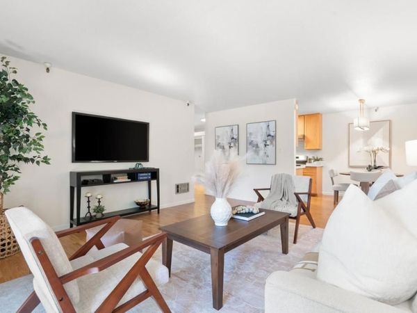 400 Ortega Avenue, Unit 122, Mountain View, CA 94040