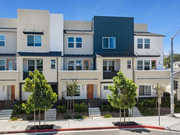7611 University Ave., Unit 103, La Mesa, CA 91942