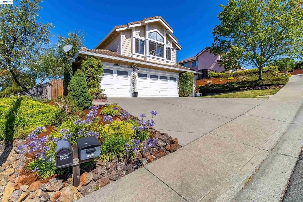 2321 Ascot Pkwy, Vallejo, CA 94591 Main Photo