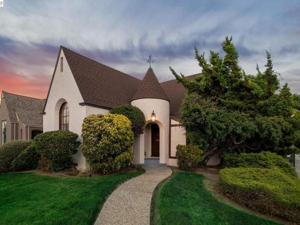 2600 55TH AVENUE, Oakland, CA 94605