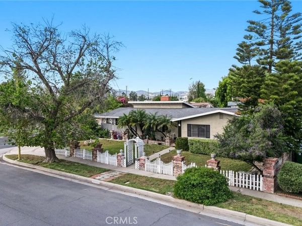 20431 Payeras Street, Chatsworth, CA 91311
