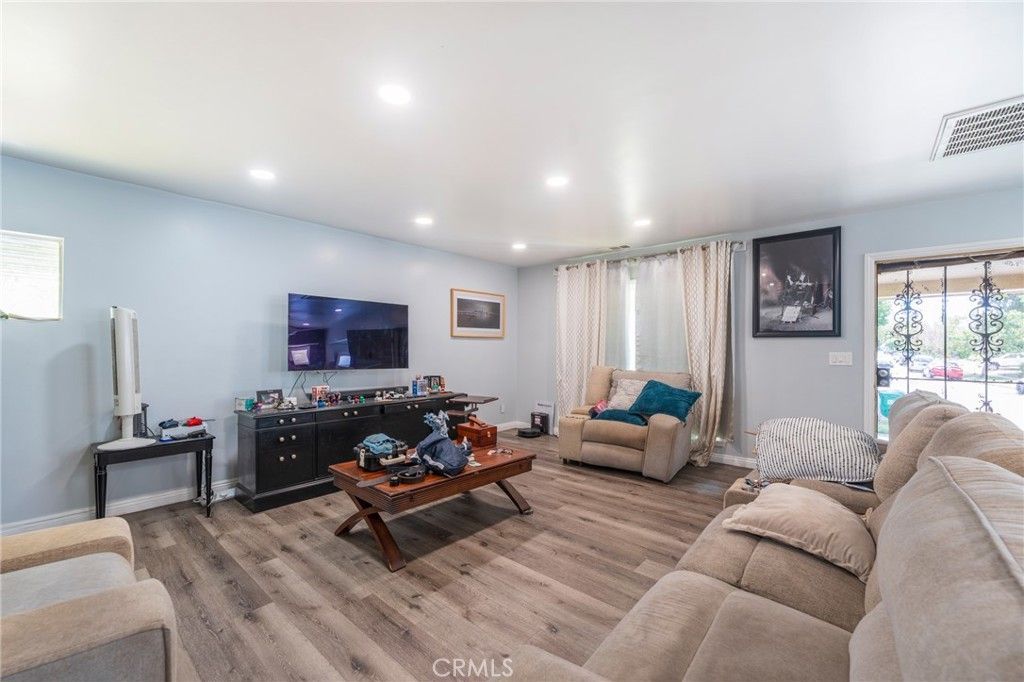 5300 E Brittain, Long Beach, CA 90808 Main Photo