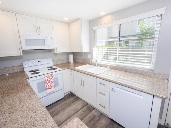 929 Jamacha Road, Unit B, El Cajon, CA 92019