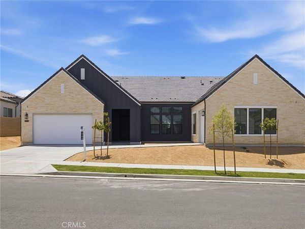 30018 N Avenida Sierra Madre, Valencia, CA 91354