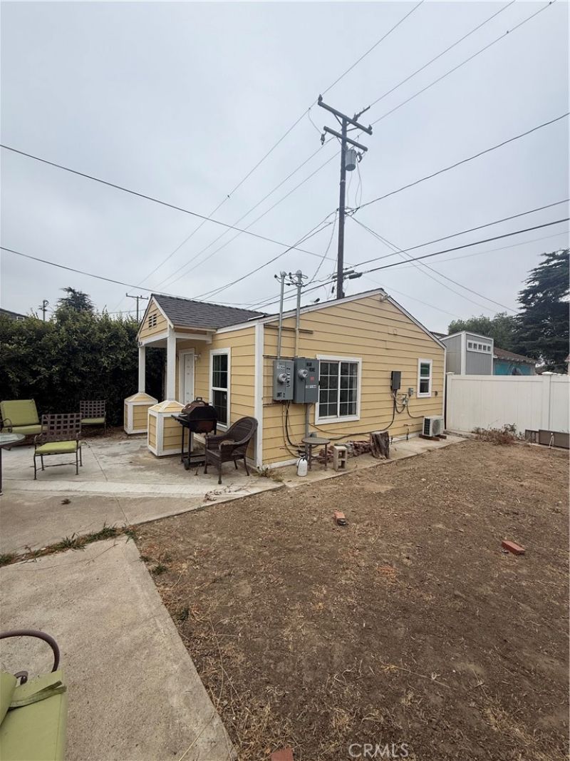 1108 Freeman Street, Unit 2, Santa Ana, CA 92703 Main Photo