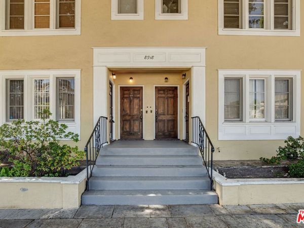 8918 Burton Way, Unit 2, Beverly Hills, CA 90211