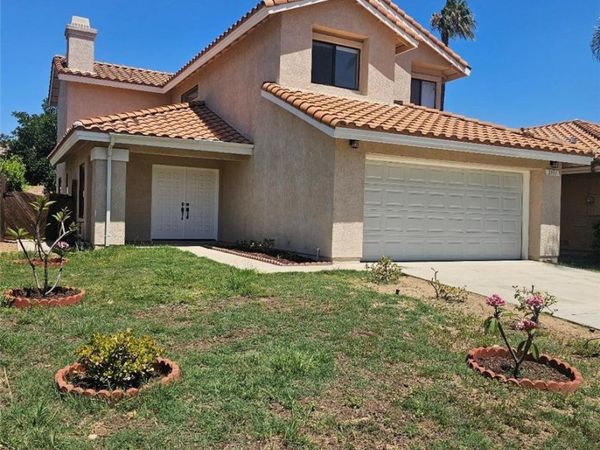 2951 Wimbledon, Corona, CA 92879