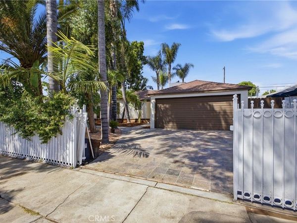 6845 Aura Avenue, Reseda, CA 91335