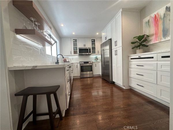 96 Smokestone, Unit 8, Irvine, CA 92614