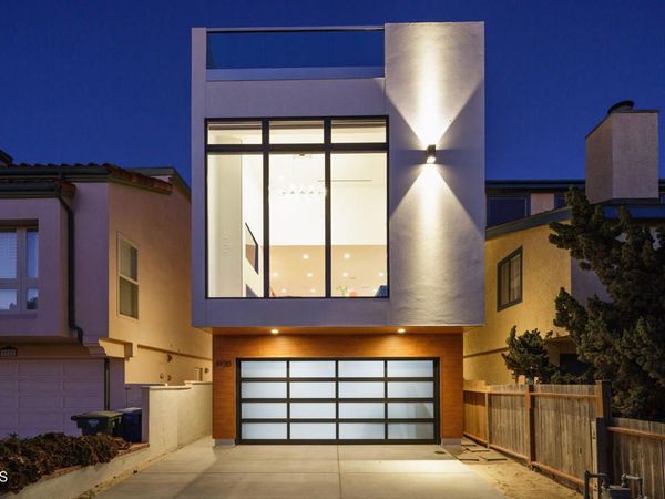 3920 Ocean Drive, Oxnard, CA 93035