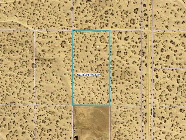 20910 E Avenue Q, Palmdale, CA 93591