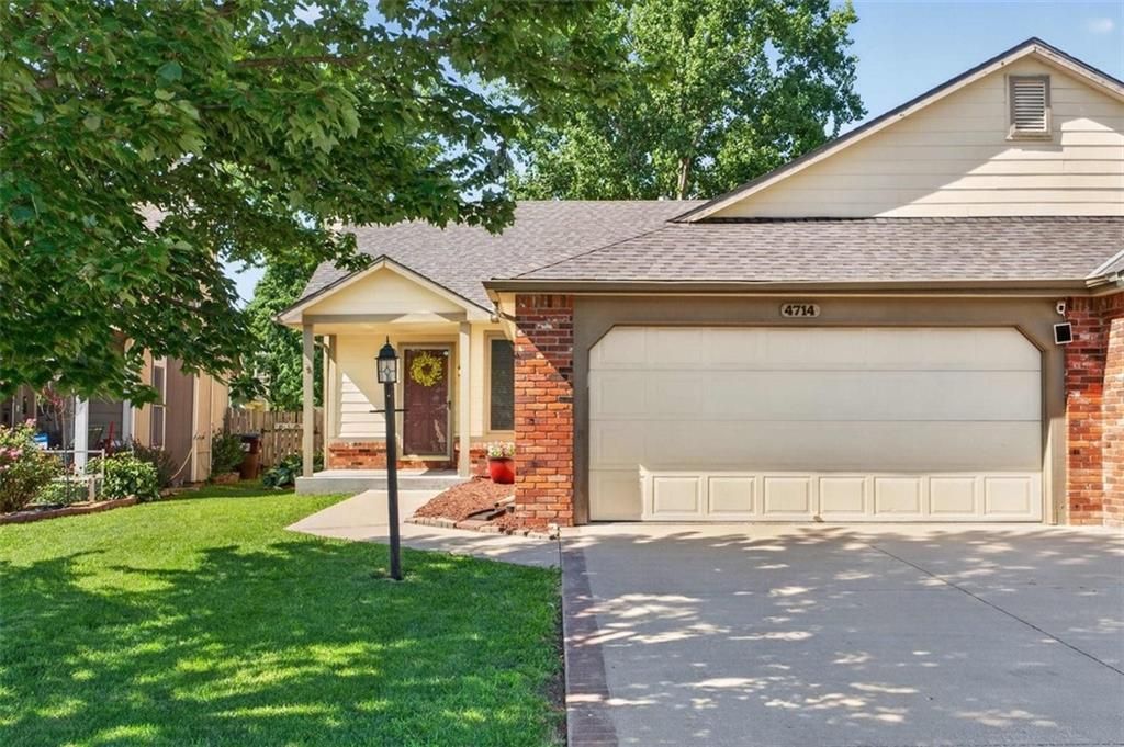 4714 Harvard Road, Lawrence, KS 66049 Main Photo