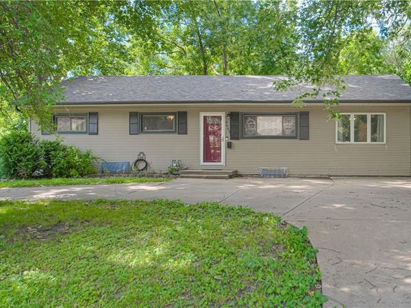 9409 E 69th Street, Raytown, MO 64133