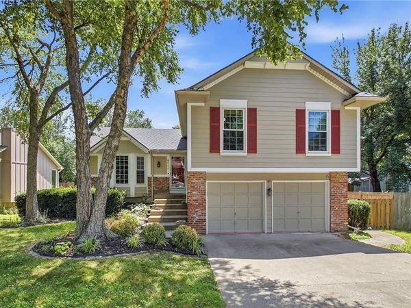 9505 W 47TH Terrace, Shawnee, KS 66203