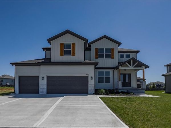 16941 S Brentwood Street, Olathe, KS 66062
