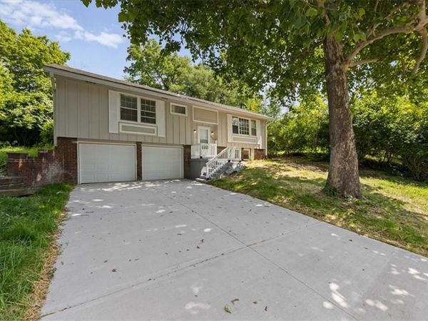 4210 E 53rd Street, Kansas City, MO 64130