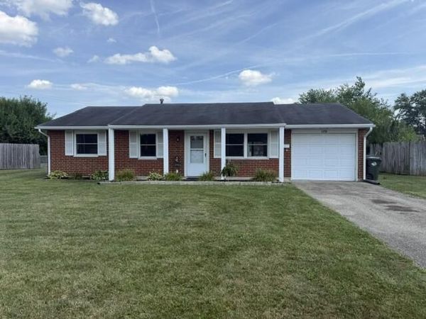 1098 S Mystic Lane, Troy, OH 45373