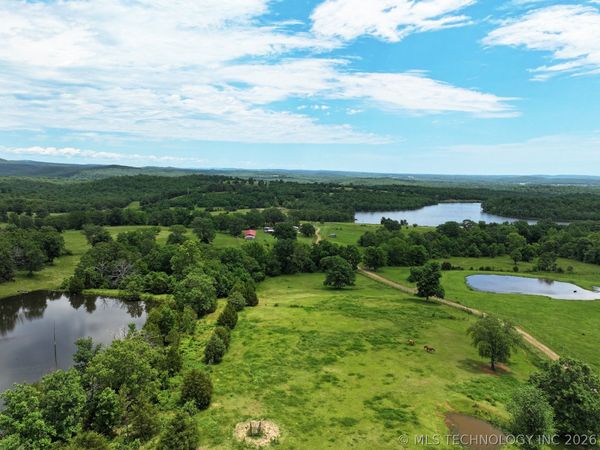 473763 E 993 Road , Muldrow, OK 74948