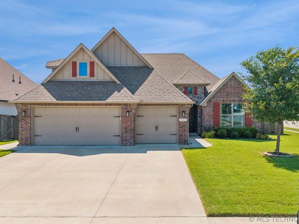 824 N 88th Street , Broken Arrow, OK 74014