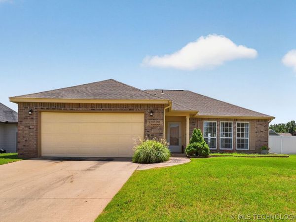 29820 E 137th Place, Coweta, OK 74429