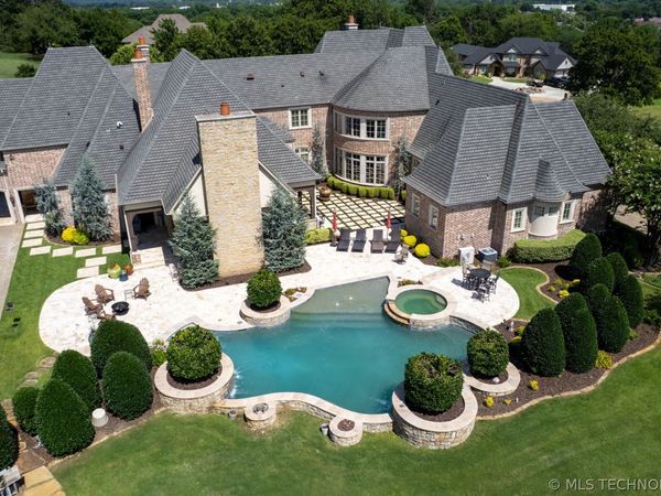 3202 Castle Court , Durant, OK 74701